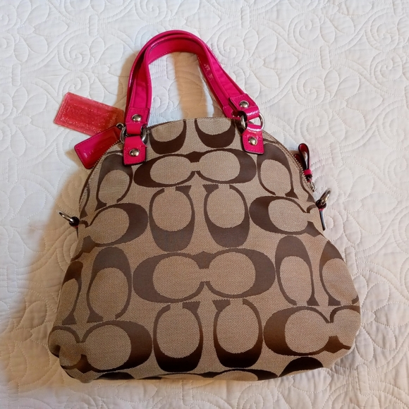 COACH  A1381 F22941 Ltd. Ed. Daisy Signature Crossbody/Tote- Khaki, Raspberry - Picture 12 of 16